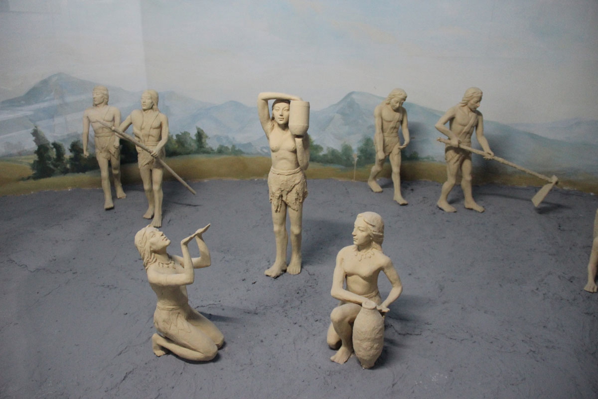 diorama neolithic people