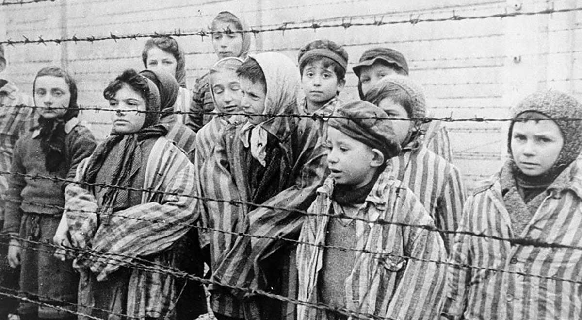 jewish children auschwitz liberation