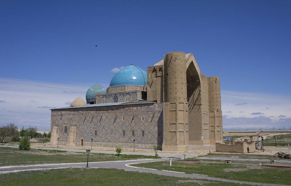 khoja ahmed yasawi mausoleum timurids