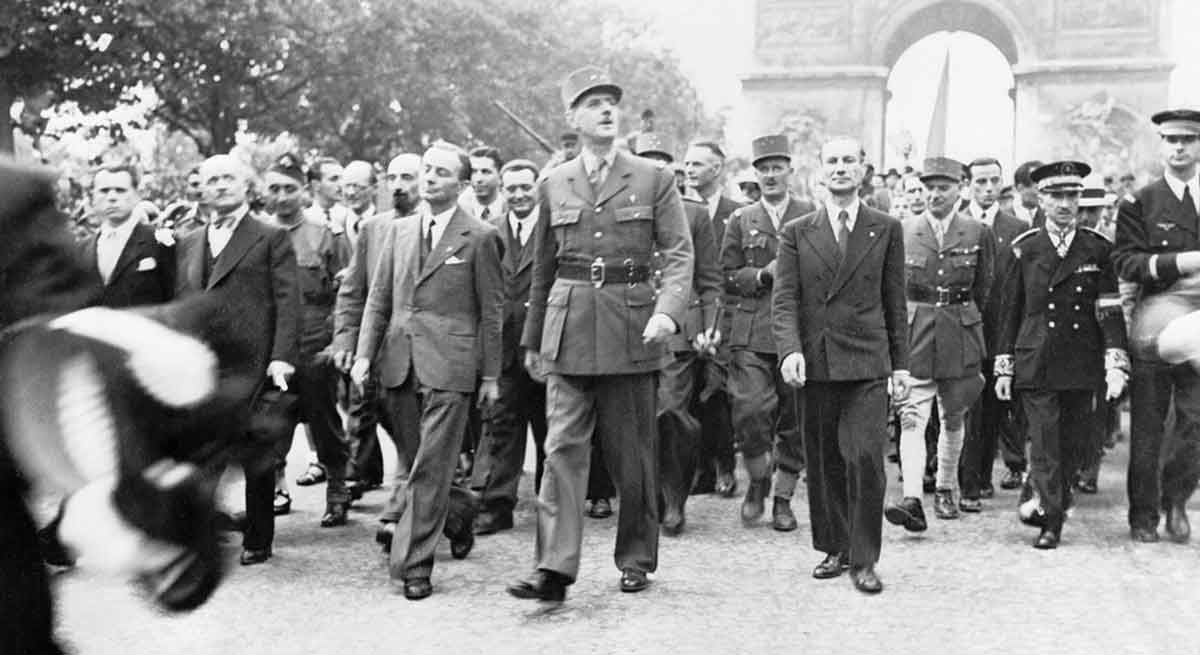 liberation of paris de gaulle 1944