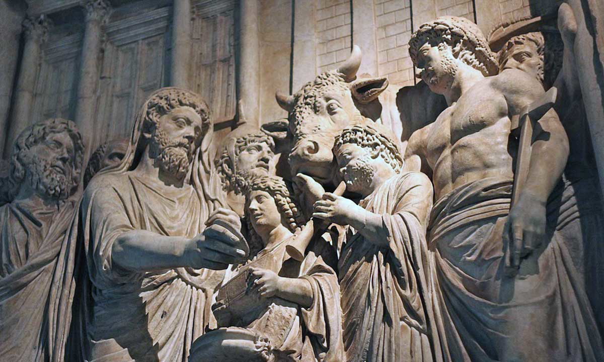 marcus aurelius leads sacrifice