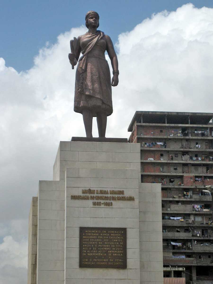 queen nzinga statue