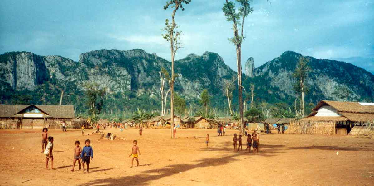 refugee camp thailand