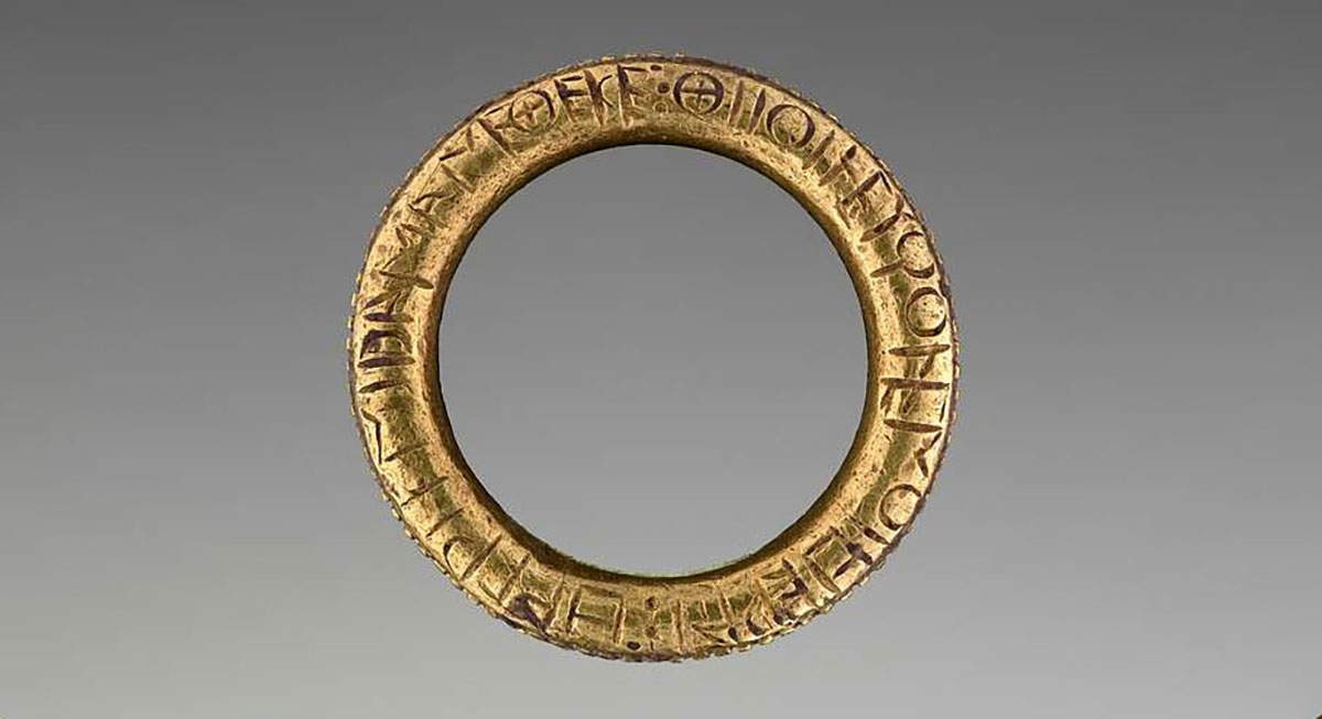 ring greek inscription hera