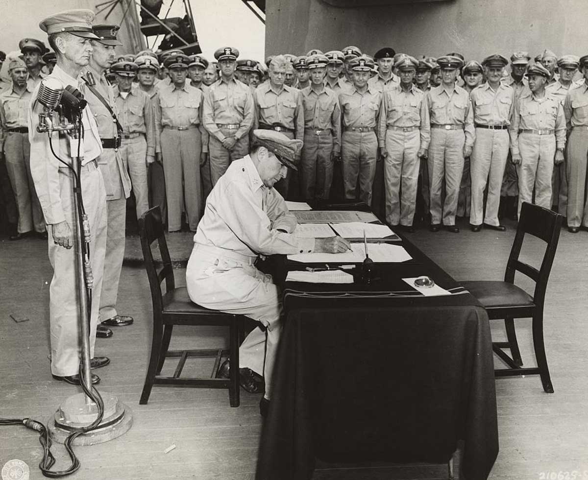 surrender japan 1945