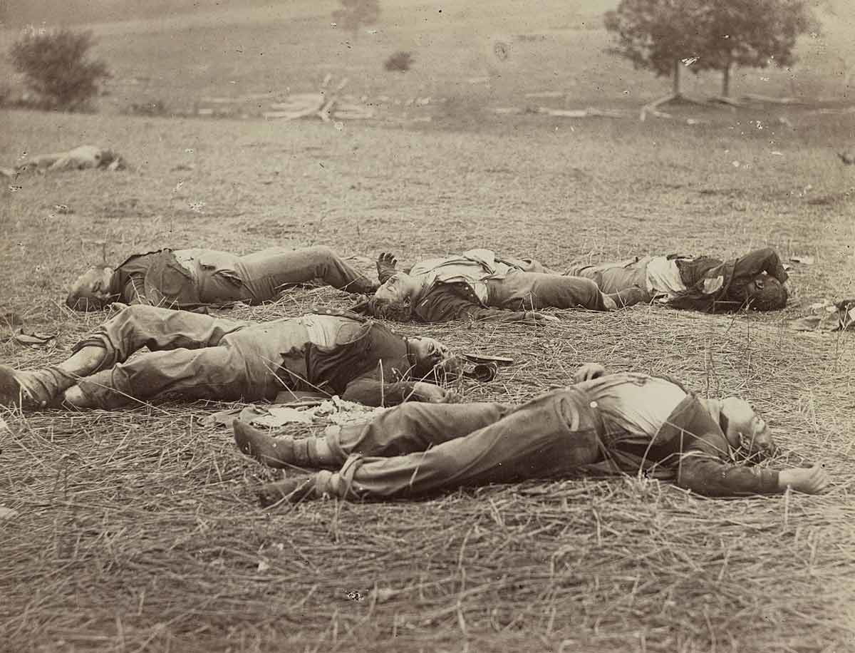 union dead on field at gettysburg