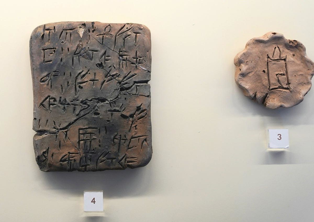 2 linear a tablet copies ancient script