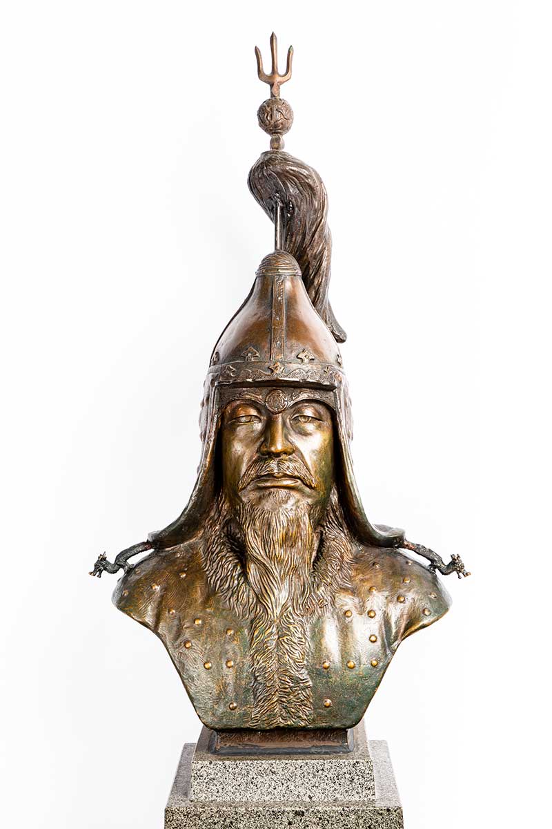 bust yi sun sin