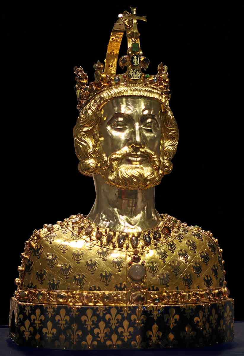 charlemagne gold bust