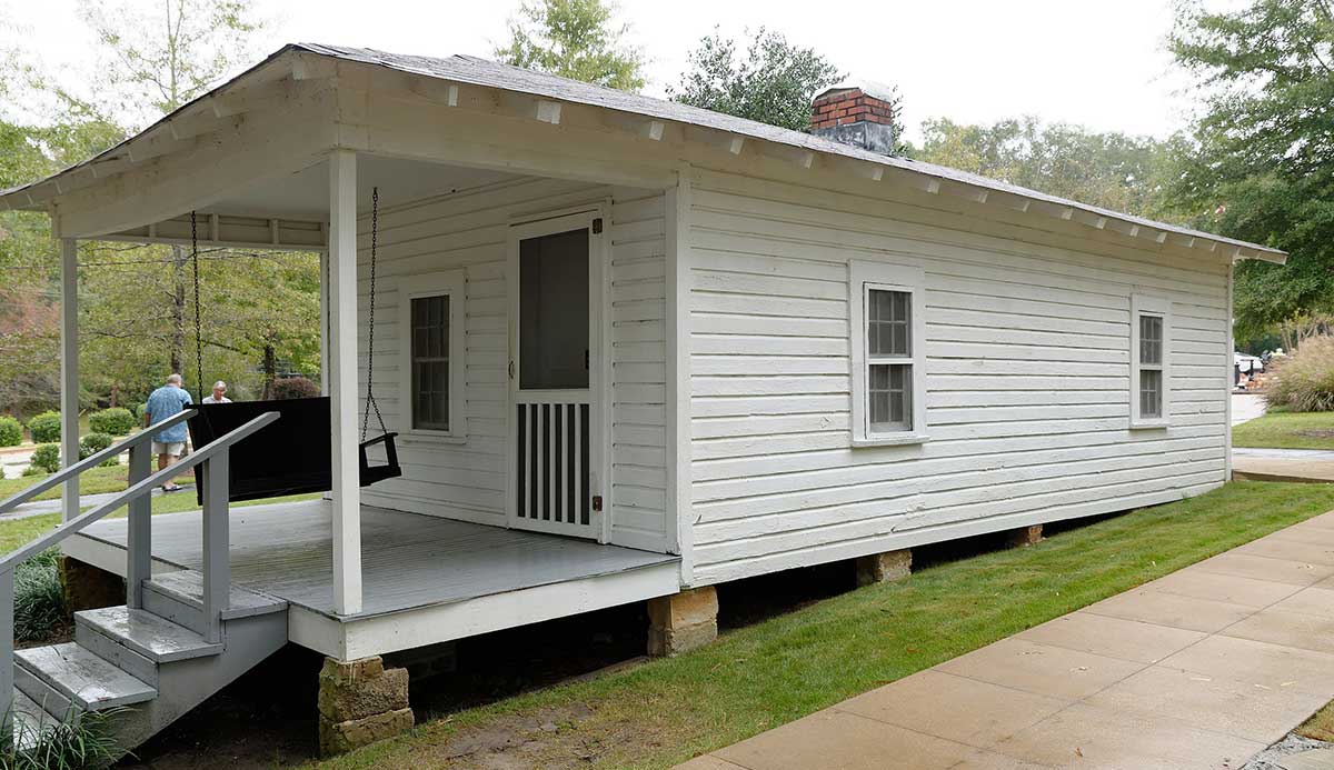 elvis birthplace