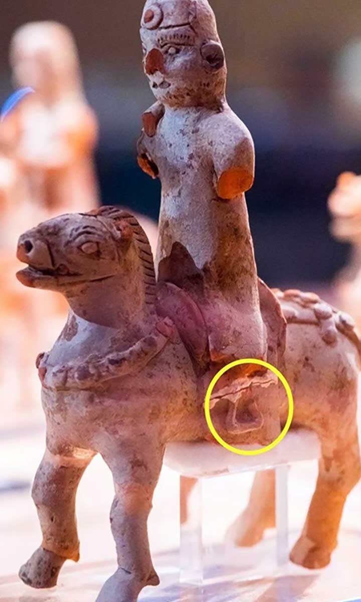 foot stirrup early depiction