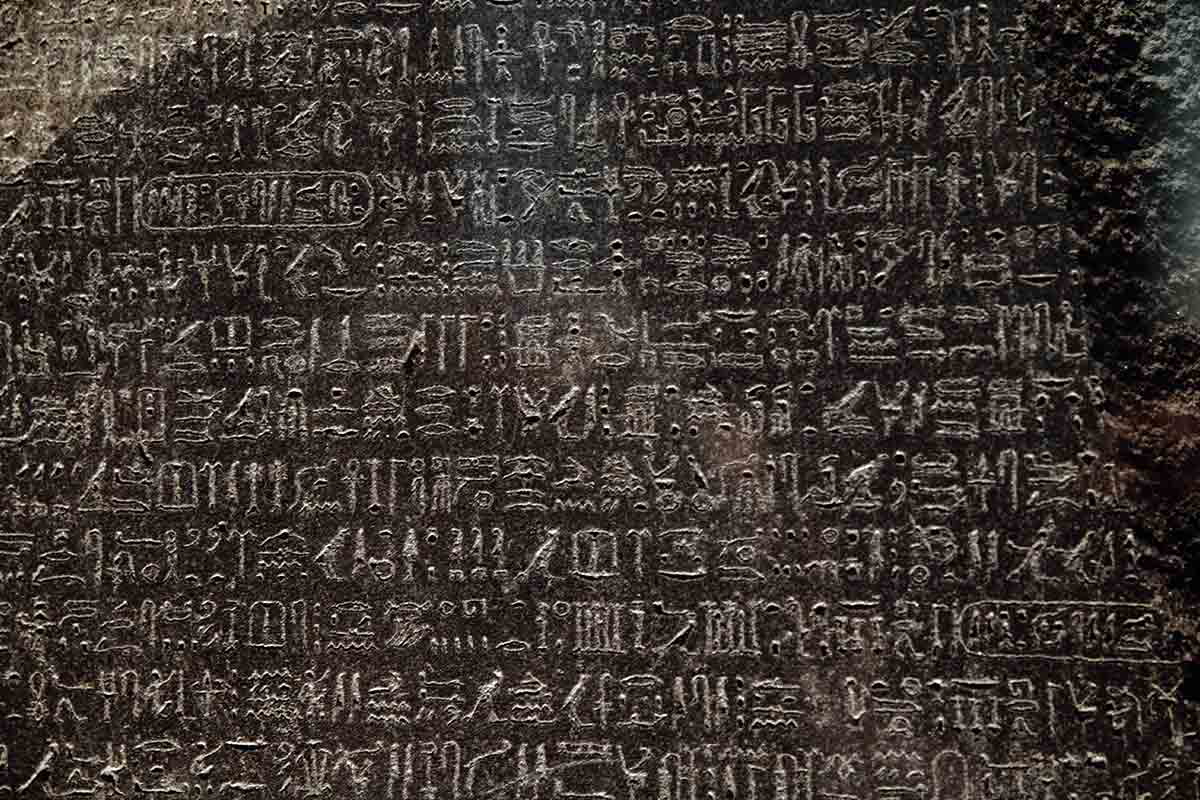 hieroglyphics rosetta stone
