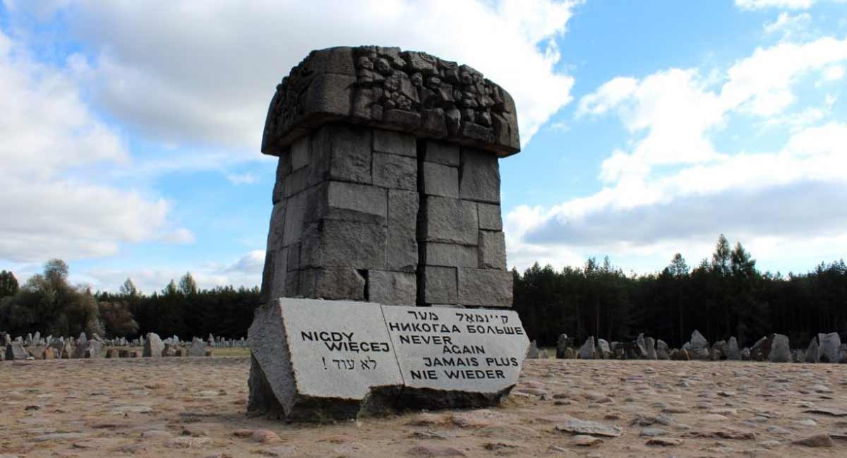 holocaust memorial treblinka