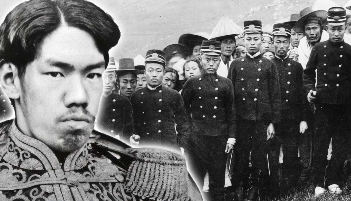 Emperor Meiji and Japanese officers