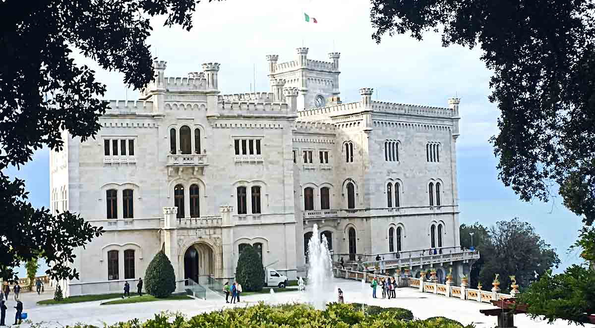 miramare castle trieste