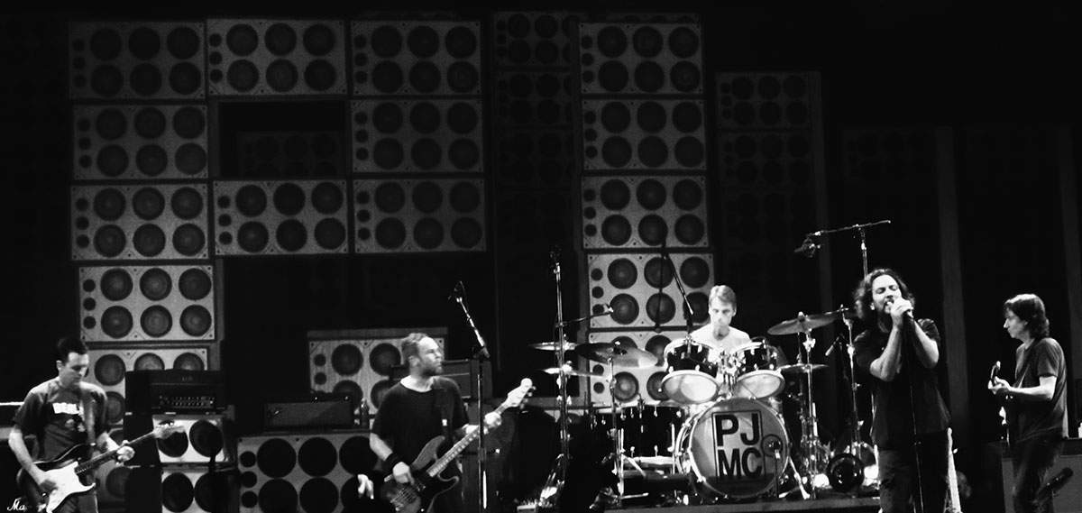 pearl jam grunge