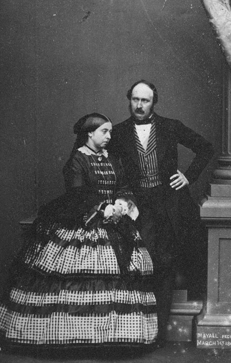 queen victoria and prince albert photo