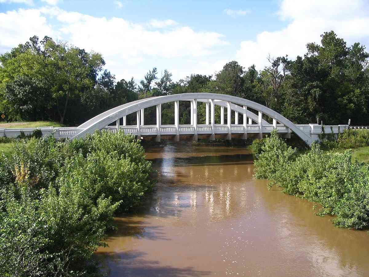 Concrete Marsh Arch design of Rainbow Bridge carrying historic Route 66 in Riverton, Kansas