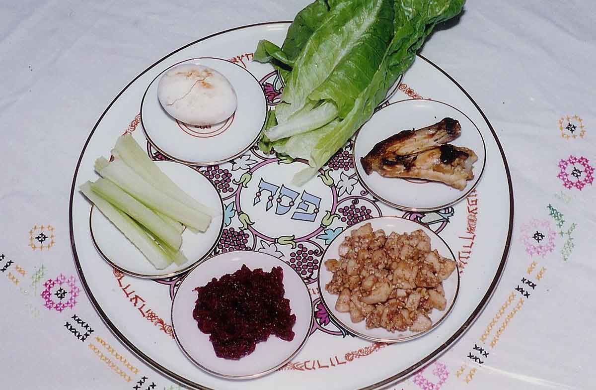seder plate contradictions in the bible
