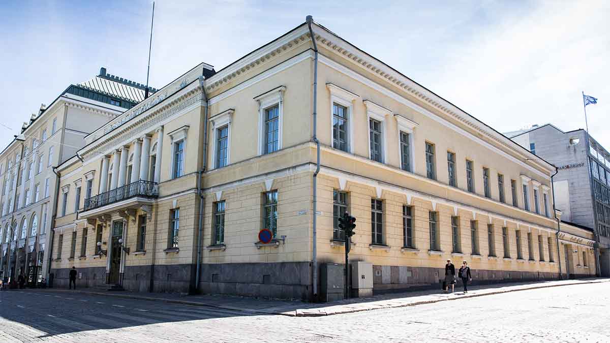 smolna building helsinki