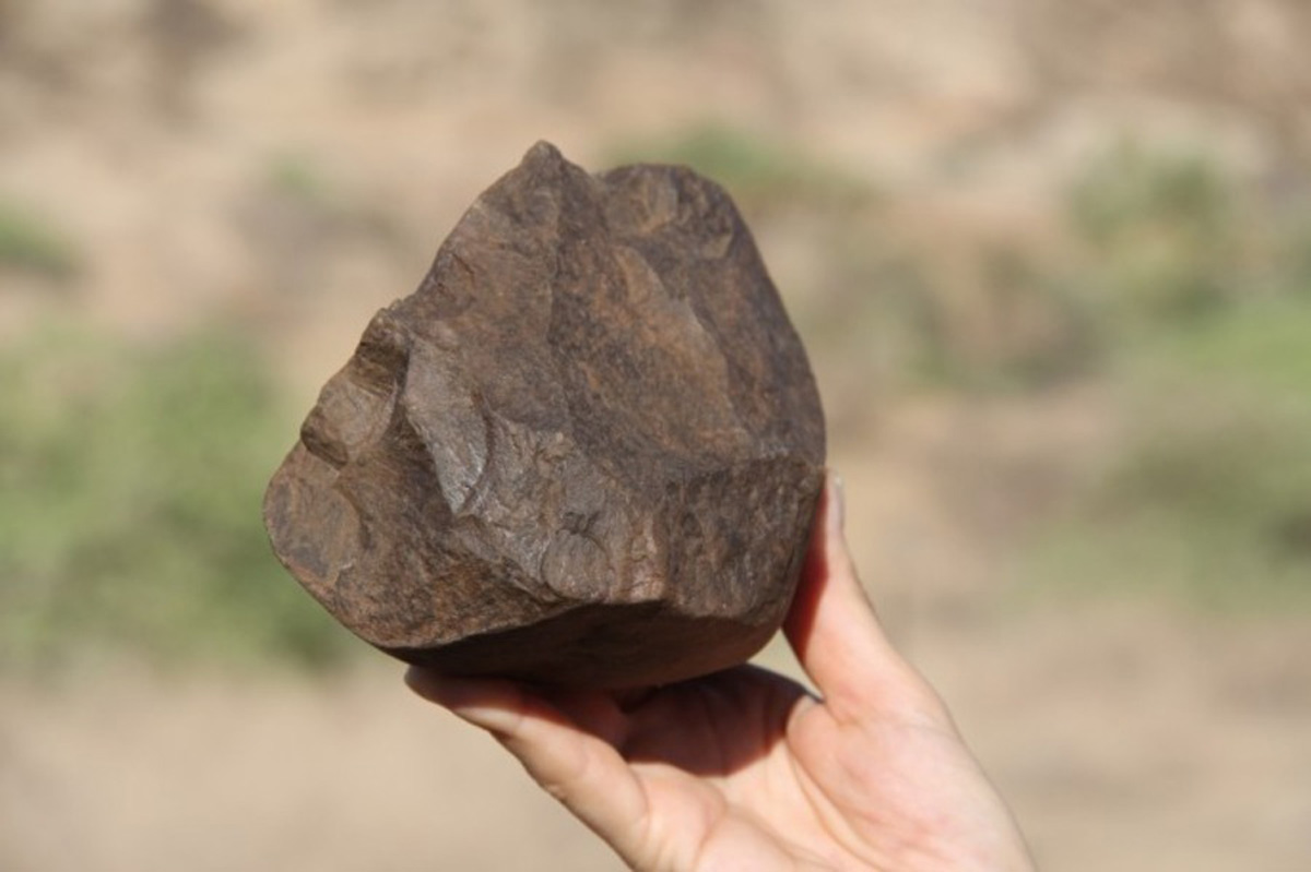 Lomekwi stone tool