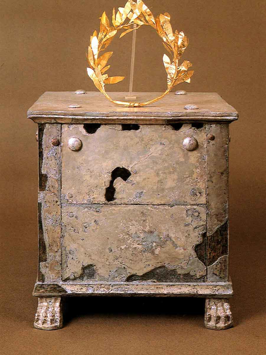 Ossuary gold crown of Brasidas Amiphipolis Livius