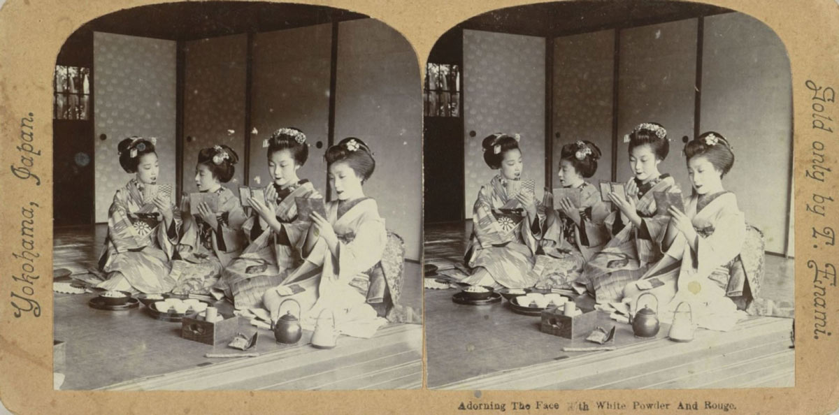 adorning face white powder rouge T enami