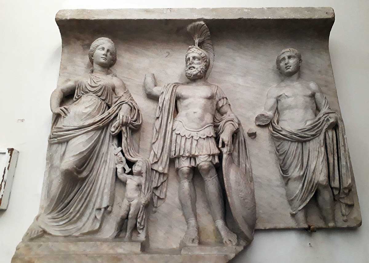 altar mars venus divus julius