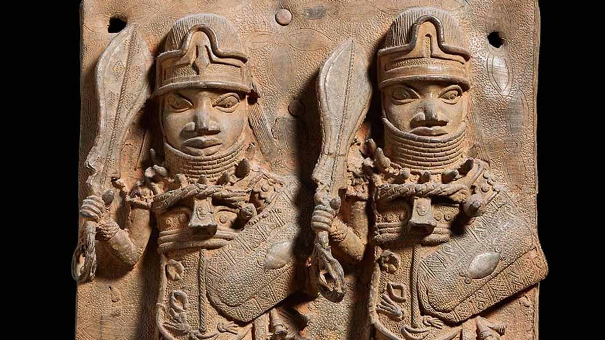 benin bronze plaque decolonization