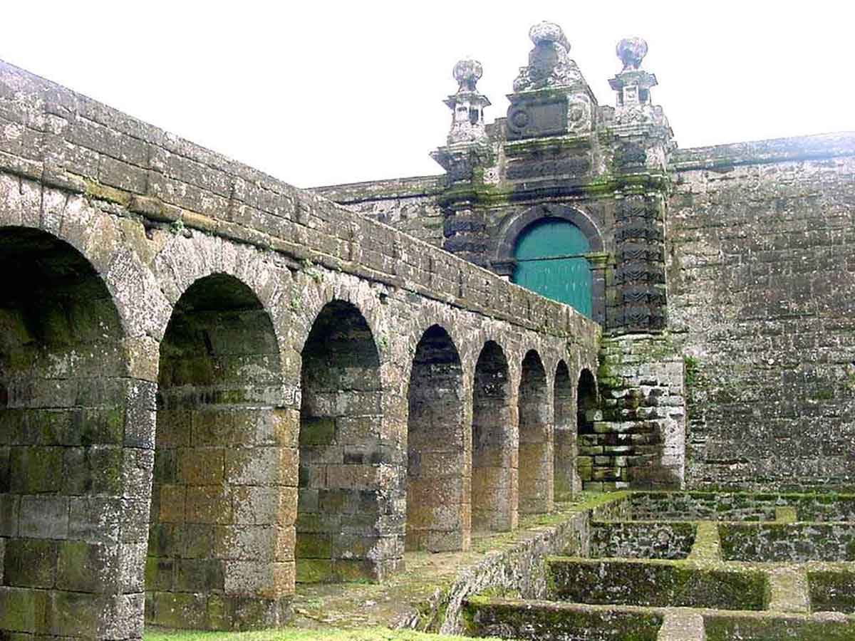 forte sao joao batista angra do heroismo