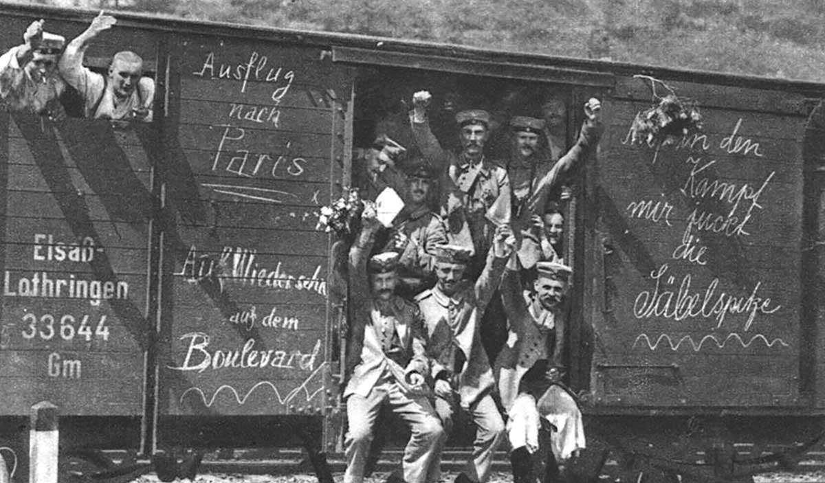 german troops way to front 1914