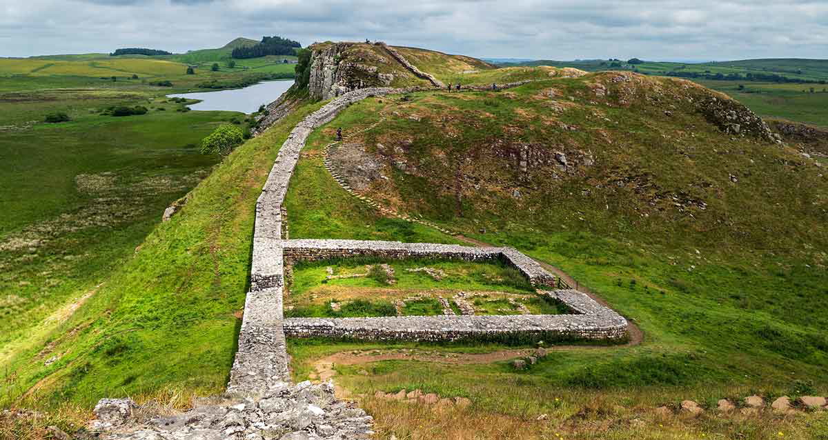 hadrian_s wall robert j heath