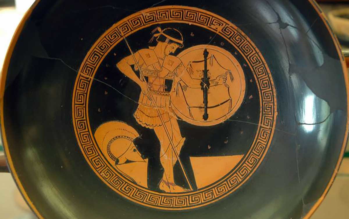 hoplite equipment 5th century Livius