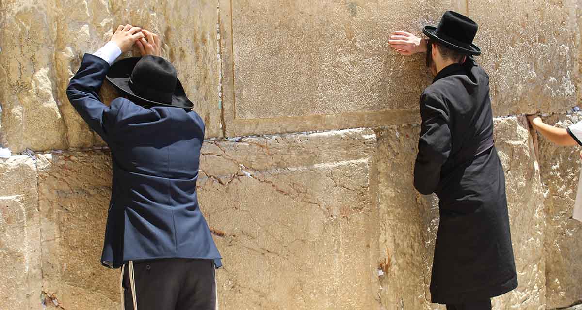 jewish men western wall