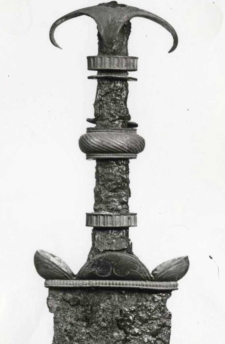 legion hilt Roman