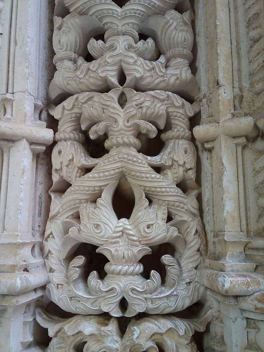 manueline detail batalha monastery