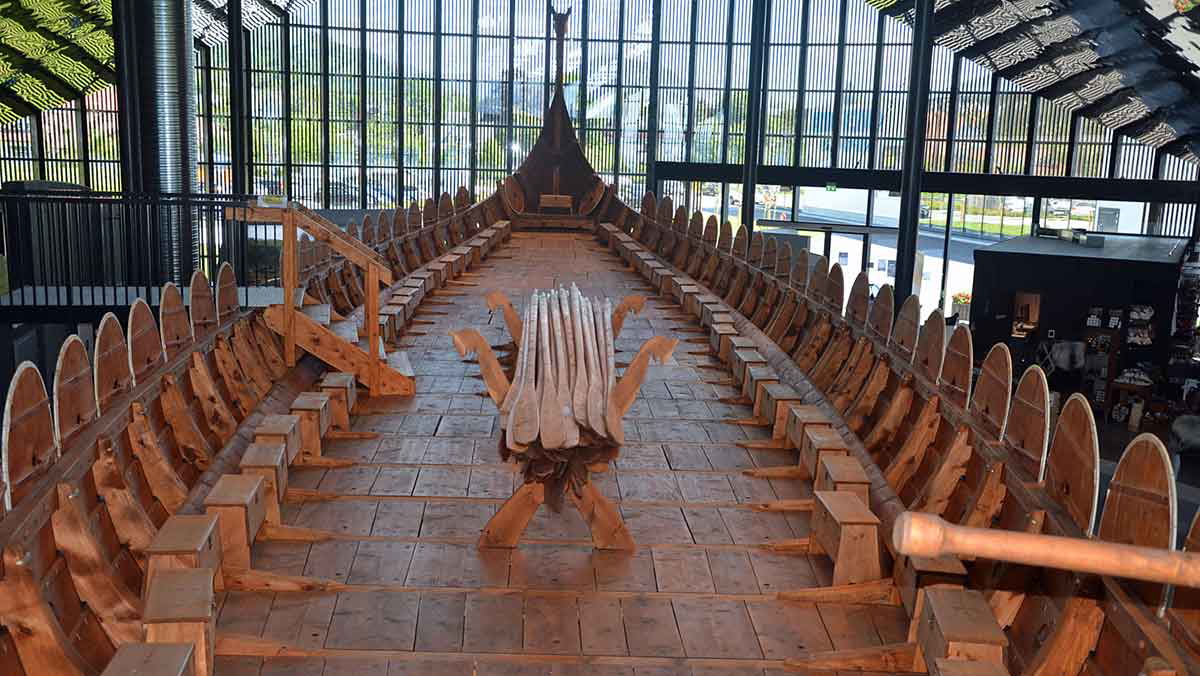 mykelbust ship burial