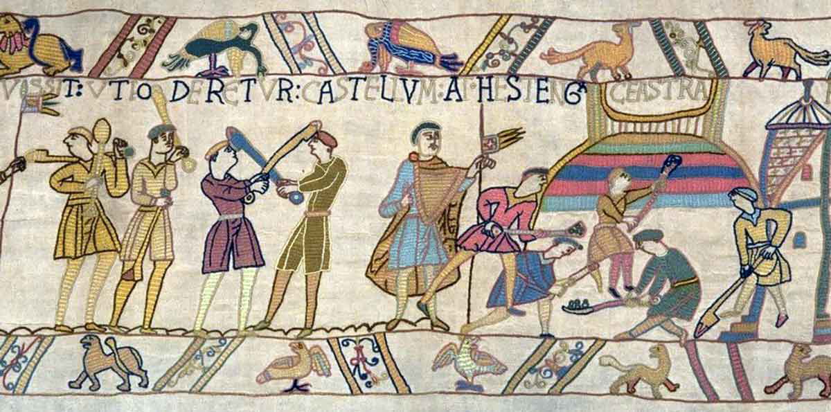 norman castle bayeux tapestry