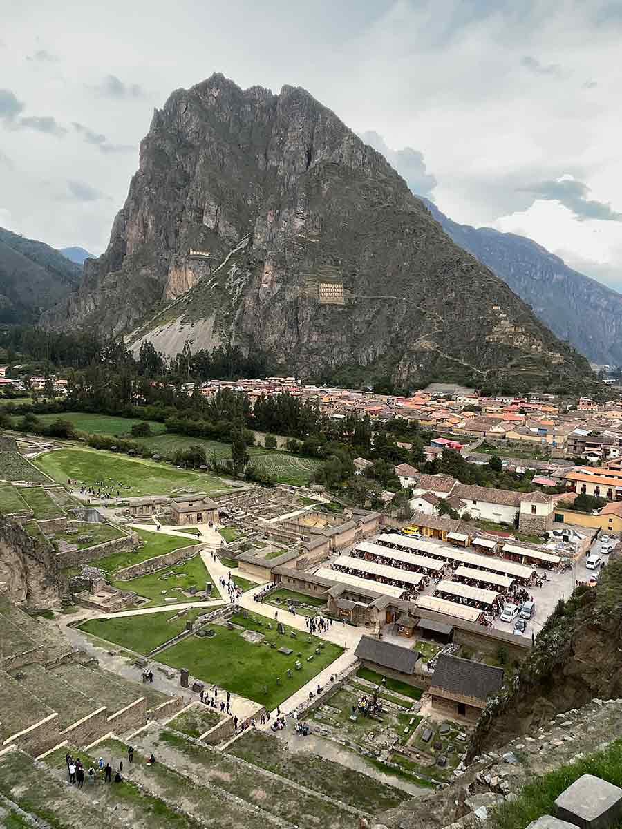 ollantaytambo fortress peru