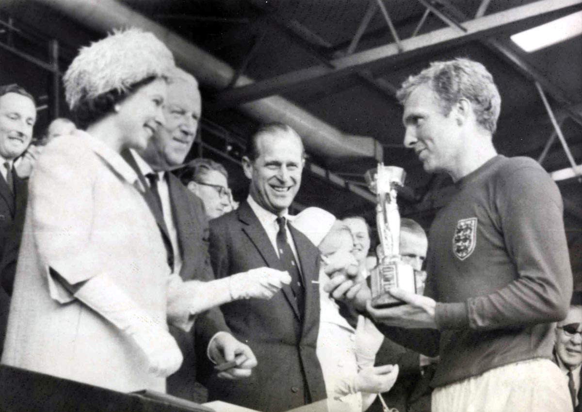 queen elizabeth prince philip 1966