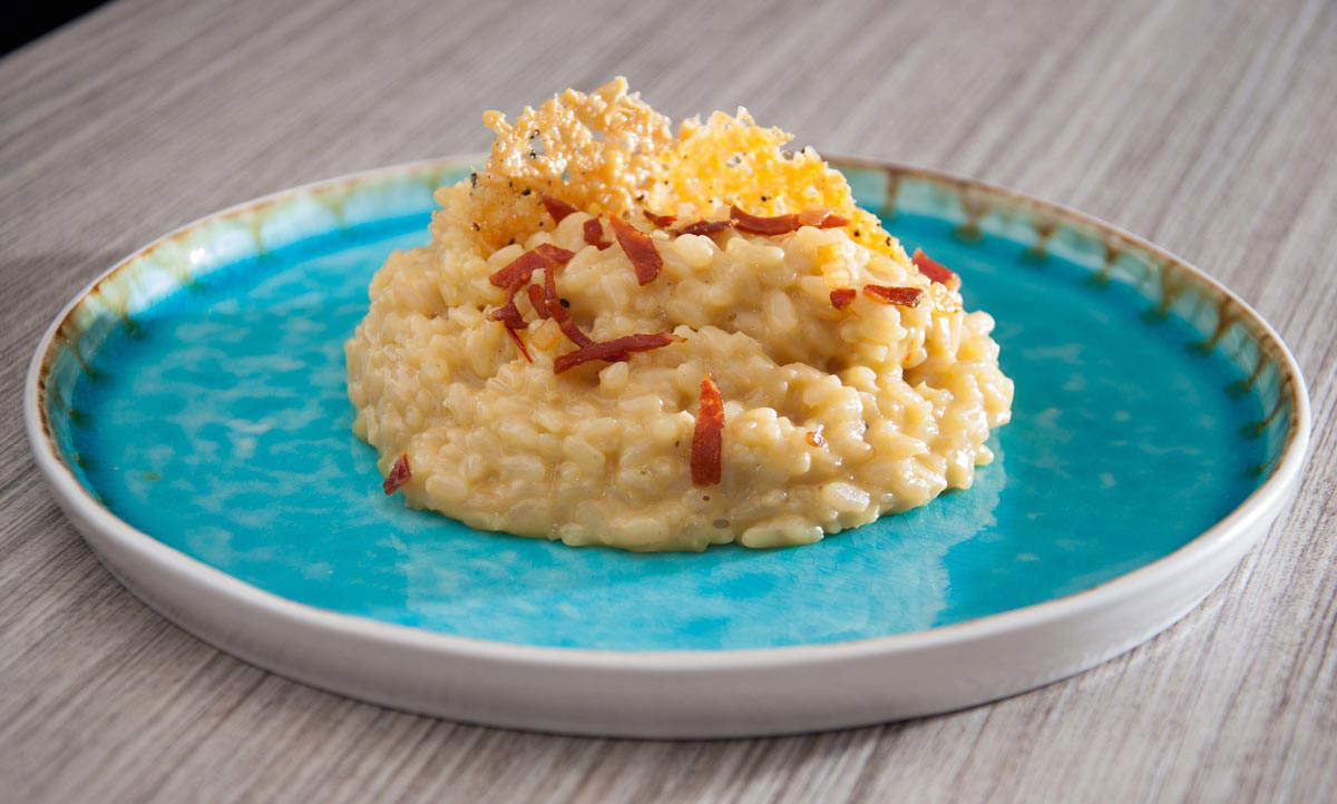 risotto milanese italian food