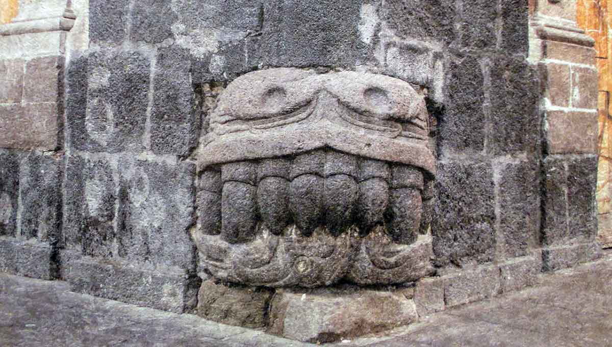 snake head statue mexico city