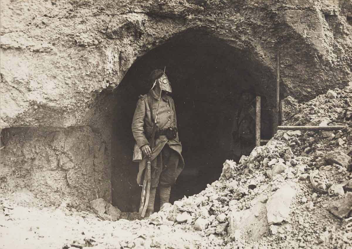 soldier trench war imperialism wwi