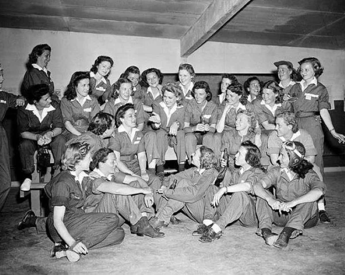 wasps female pilots