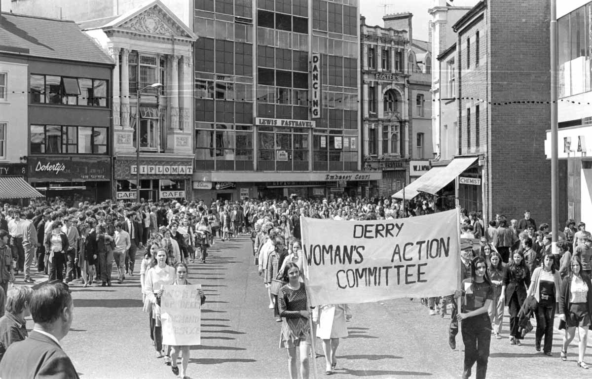 women protesting derry the troubles