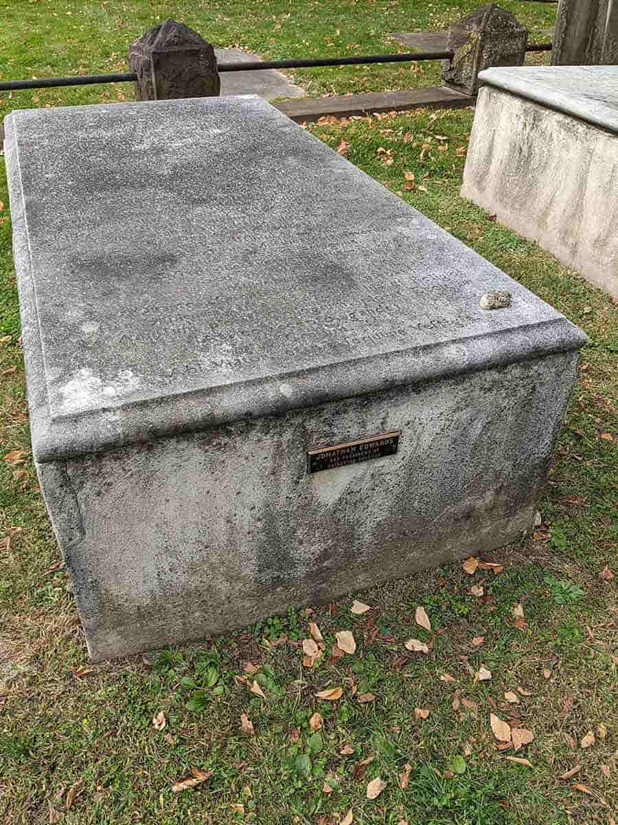 Jonathan Edwards Grave