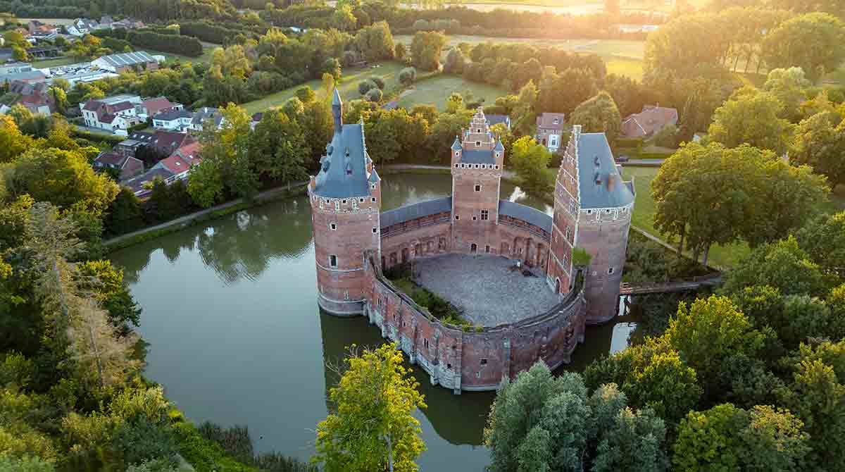 beersel castle flanders belgium