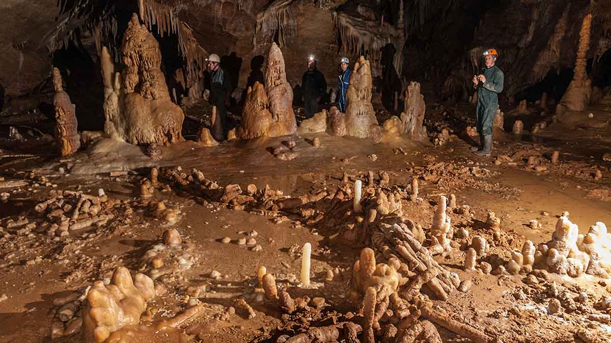 bruniquel cave structure