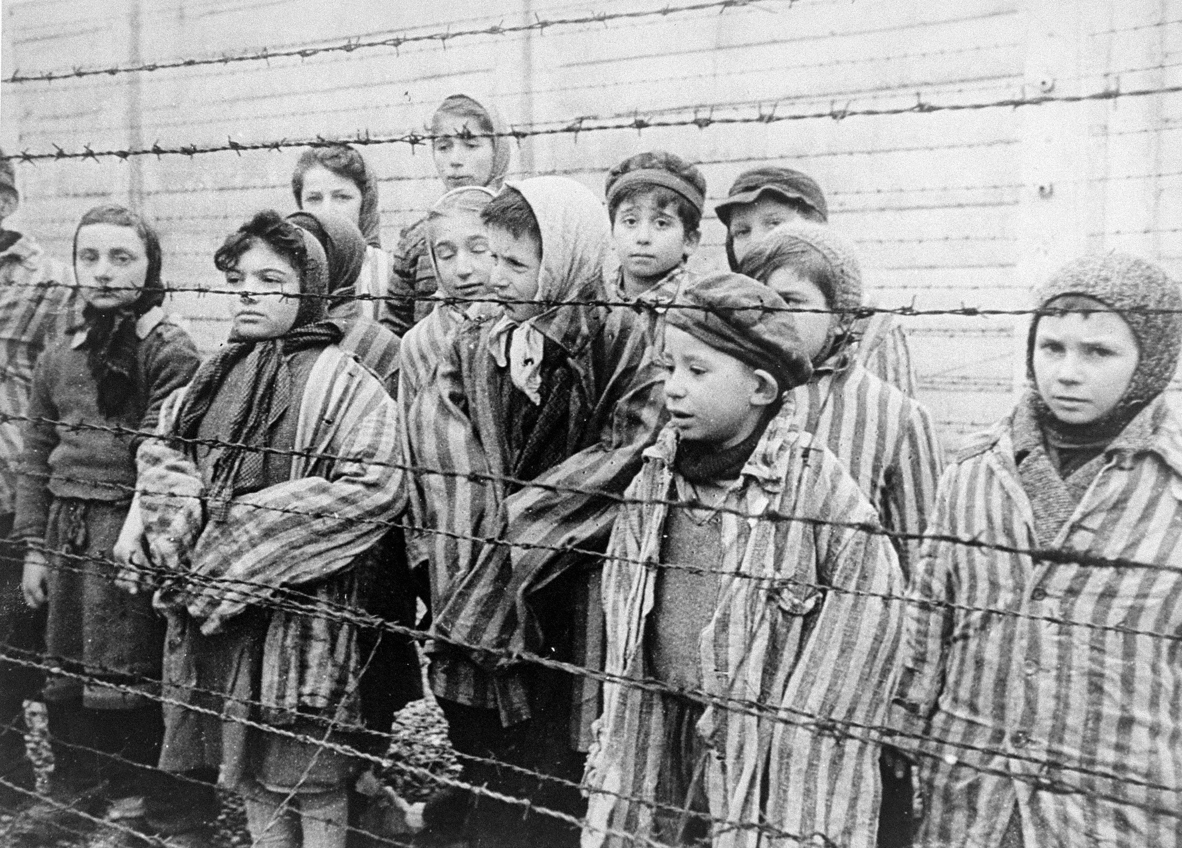 children at auschwitz