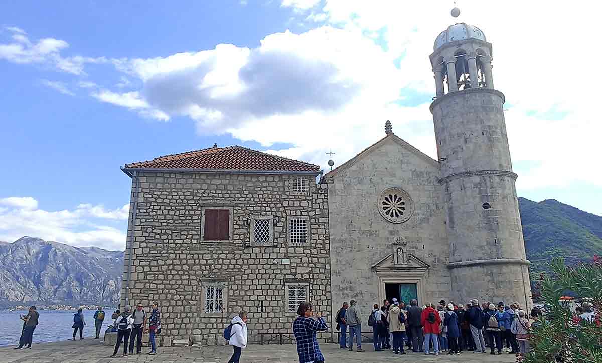 church our lady of the rocks